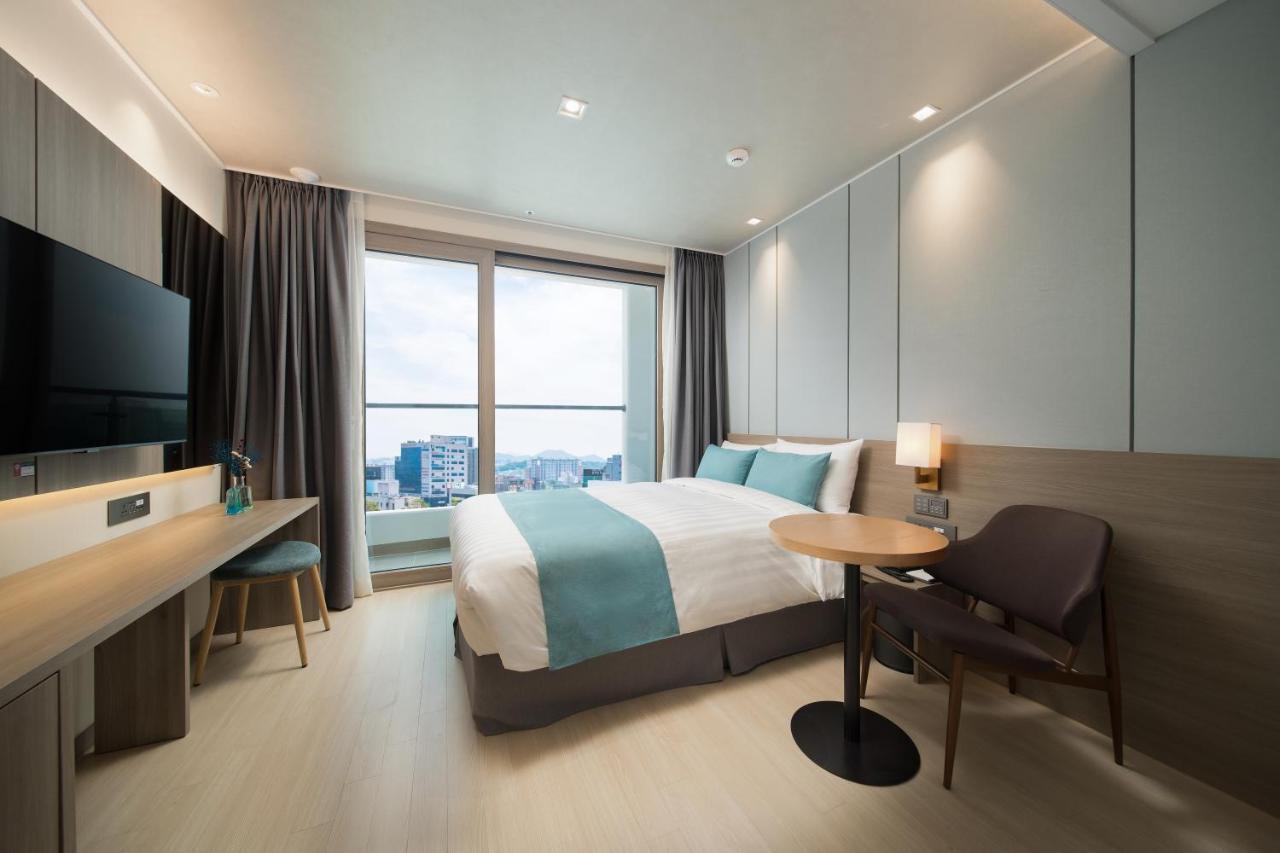 Utop Boutique Hotel&Residence Кванджу Экстерьер фото