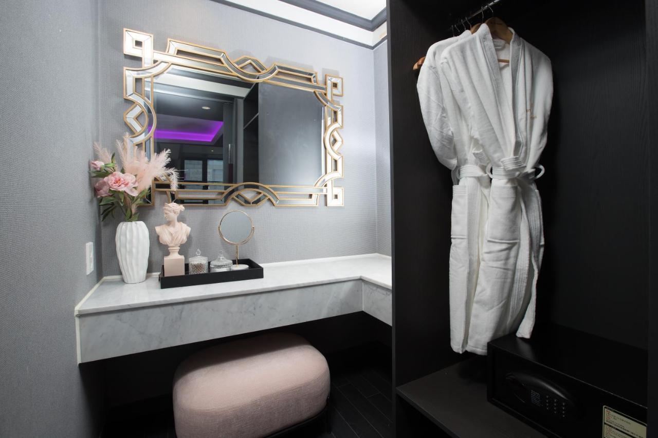 Utop Boutique Hotel&Residence Кванджу Экстерьер фото