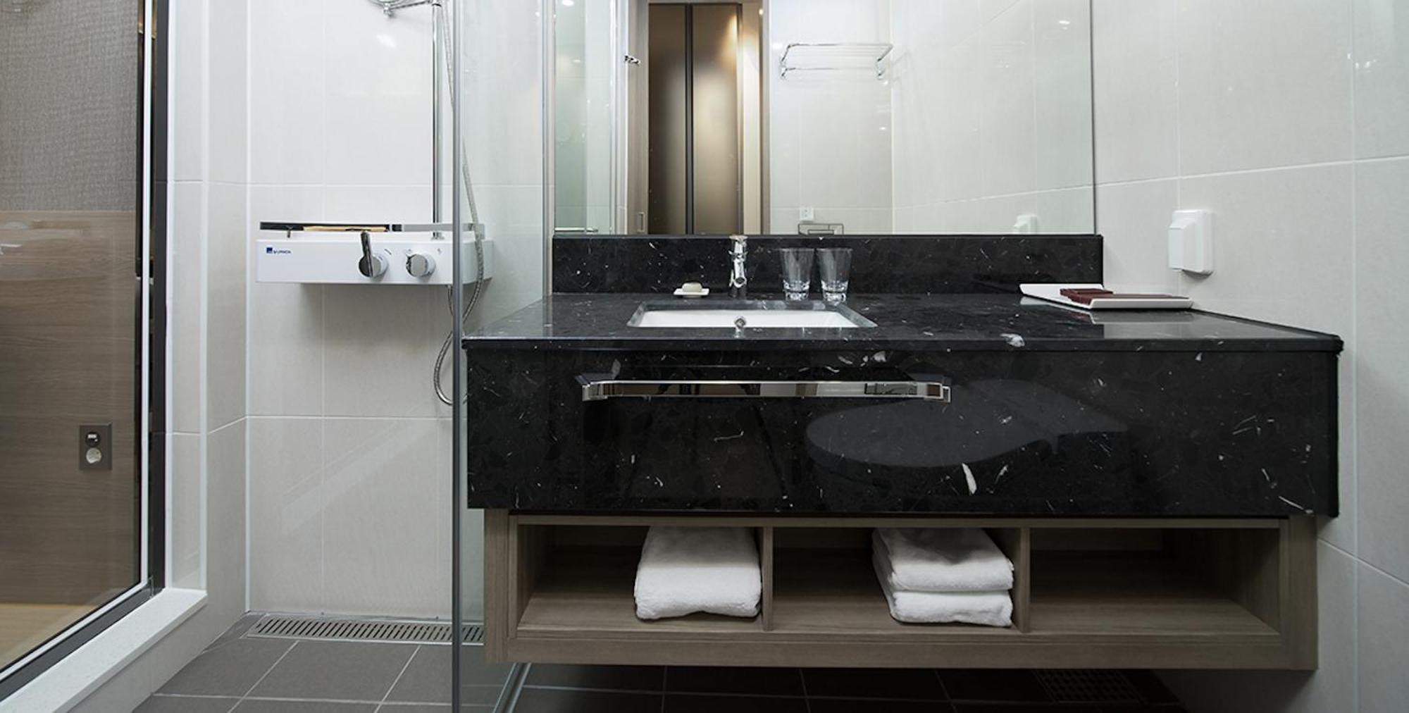 Utop Boutique Hotel&Residence Кванджу Экстерьер фото