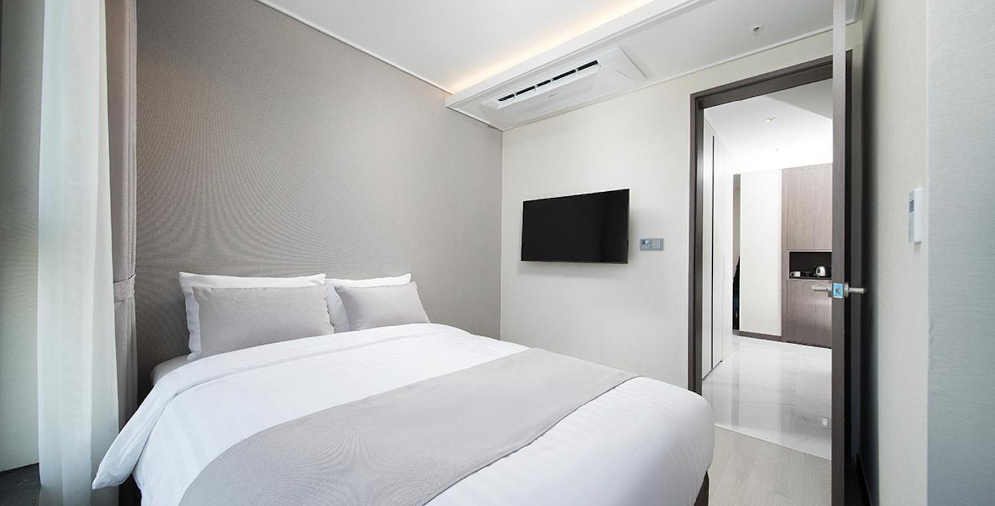 Utop Boutique Hotel&Residence Кванджу Экстерьер фото